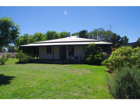 1652 Larissa Road, Yarroweyah VIC 3644