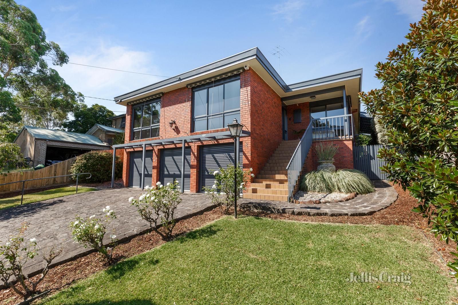 8 Kiloran Court, Templestowe VIC 3106, Image 0