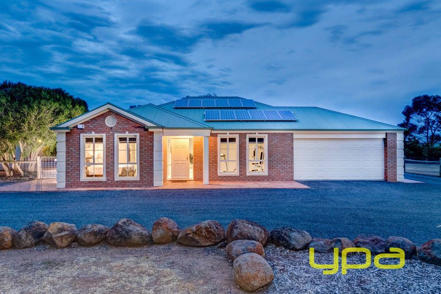 36 Hammond Circuit, Hopetoun Park VIC 3340, Image 0