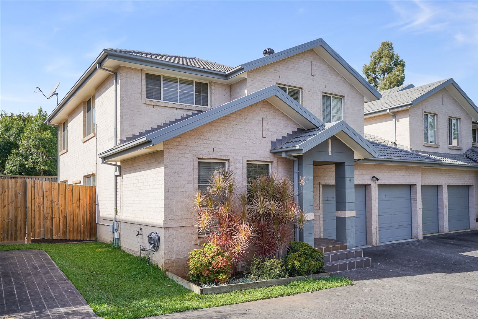 3 bedrooms Townhouse in 4/130 Aliberti Drive BLACKTOWN NSW, 2148