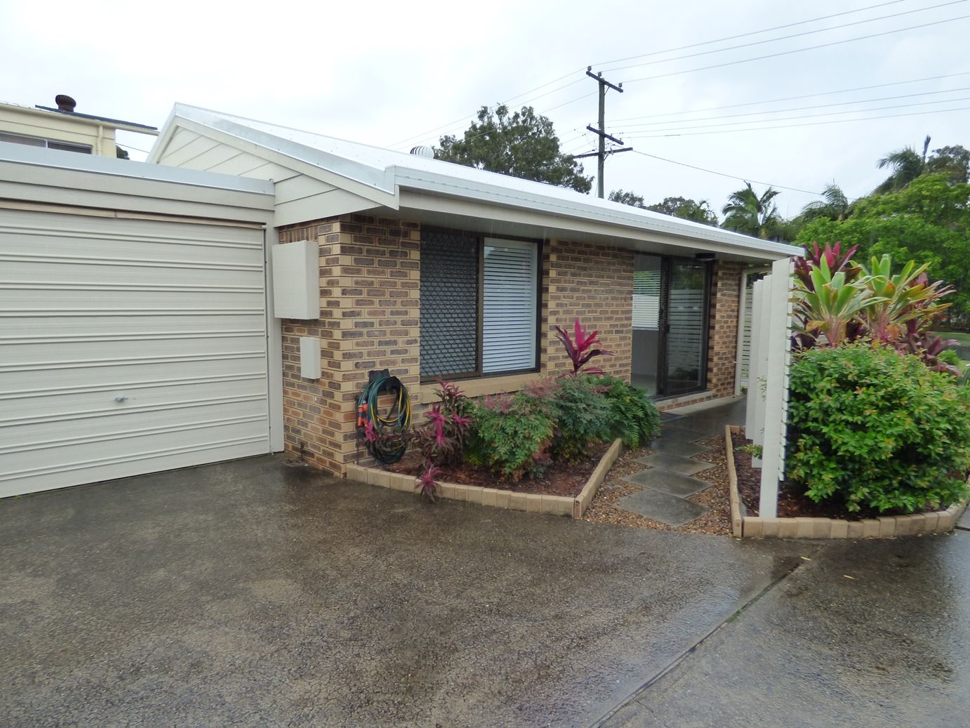 2 bedrooms Apartment / Unit / Flat in 2/11 Robert Street NOOSAVILLE QLD, 4566