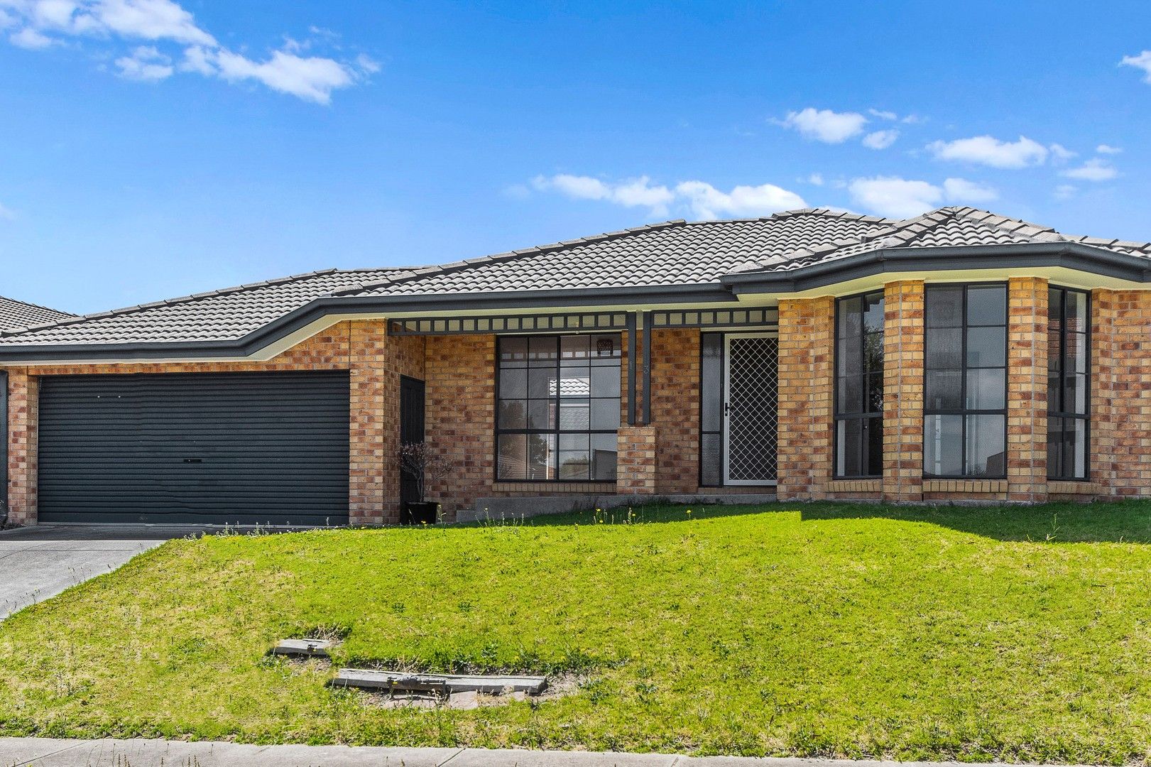 4 bedrooms House in 13 Lloyd Webber Drive CARRUM DOWNS VIC, 3201