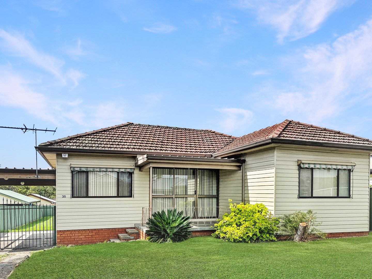 35 Nacooma Ave, Buff Point NSW 2262, Image 0