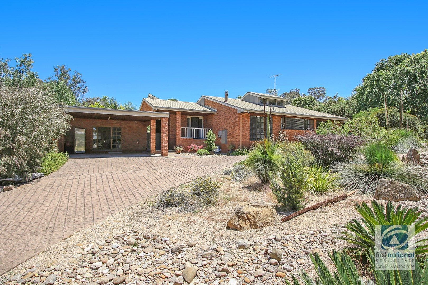 21 Malakoff Road, Beechworth VIC 3747, Image 0