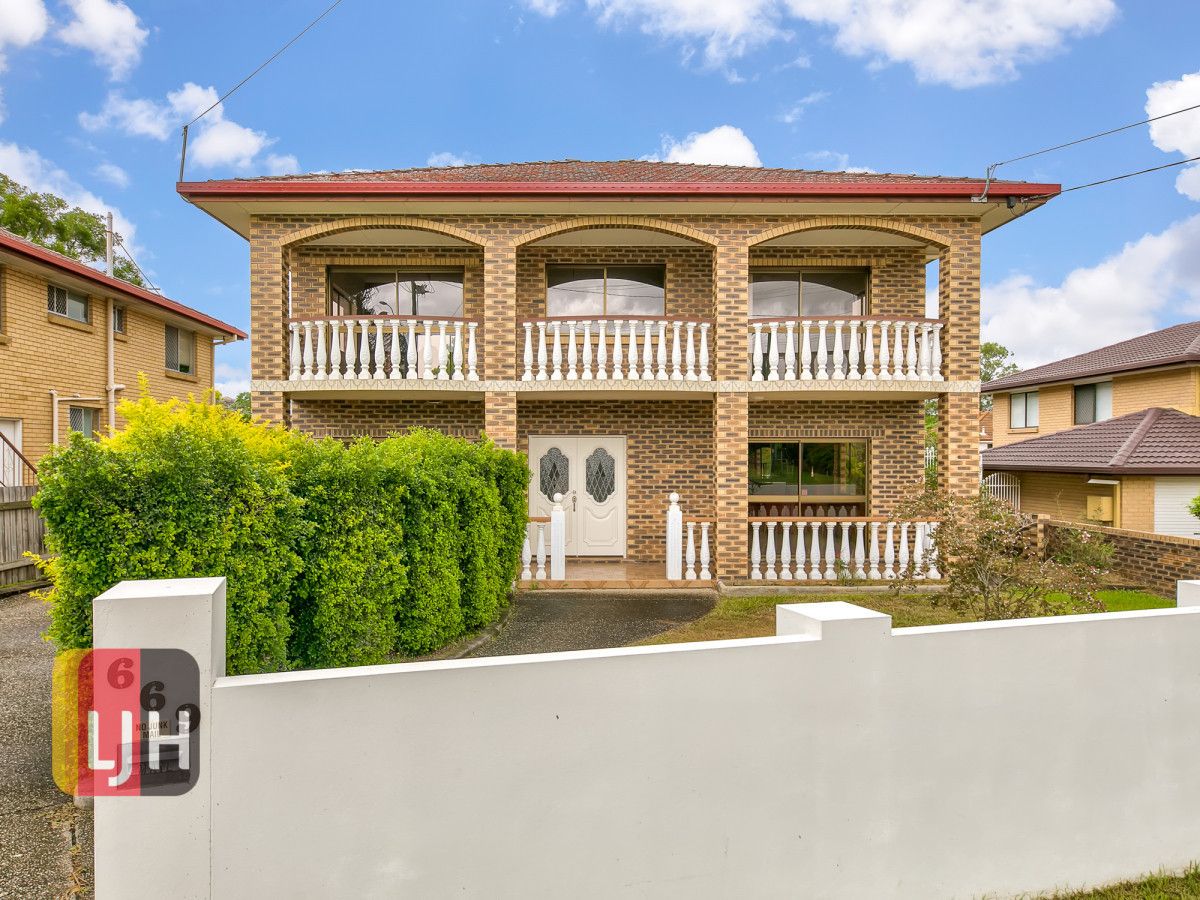 4 bedrooms House in 669 South Pine Road EVERTON PARK QLD, 4053