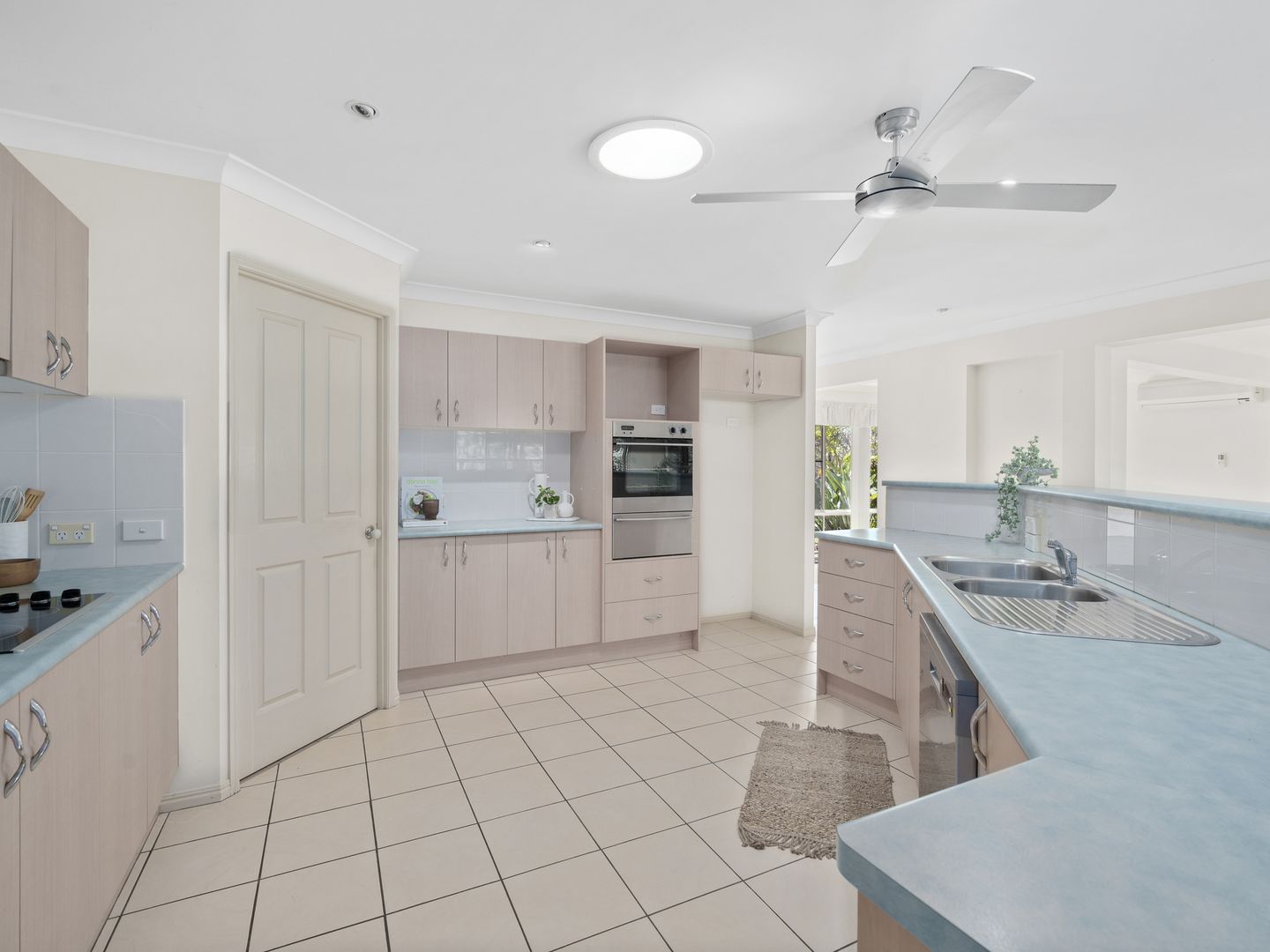 2 Frangipani Place, Coffs Harbour NSW 2450, Image 2