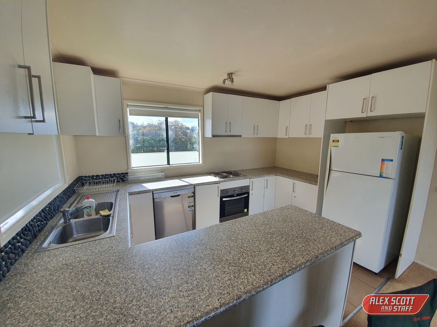 4 The Esplanade, Sunderland Bay VIC 3922, Image 2