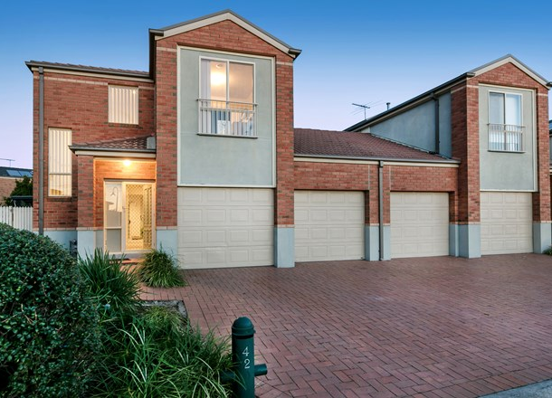 42 Norwegian Way, Narre Warren South VIC 3805