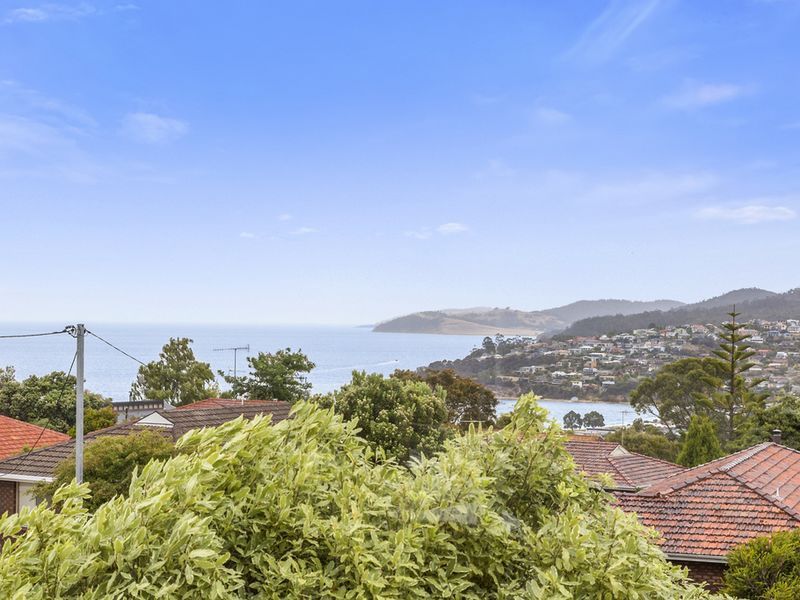 1/25 Tingira Road, Blackmans Bay TAS 7052, Image 0