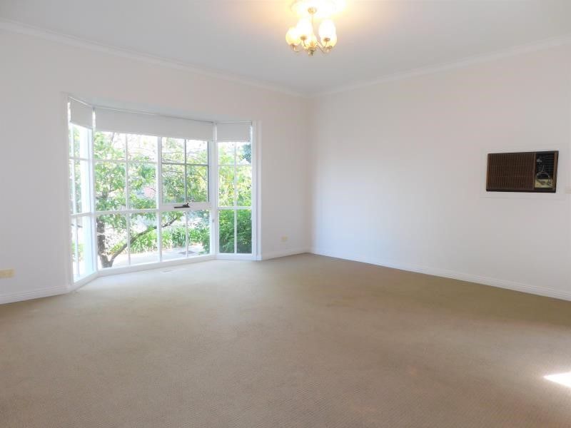 2/12 Thoresby Grove, Ivanhoe VIC 3079 House For Rent 550 Domain