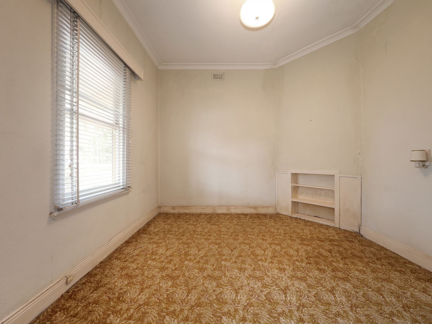 96 Willesden Road, Hughesdale VIC 3166, Image 2