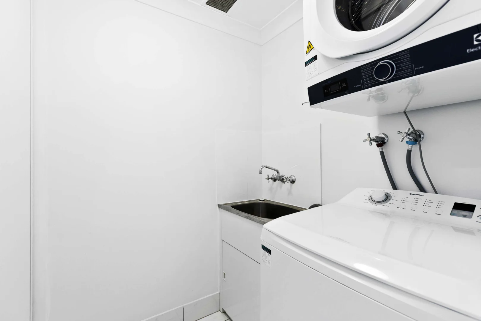 Additional image 13 of 1/320 Esplanade, Scarness QLD 4655