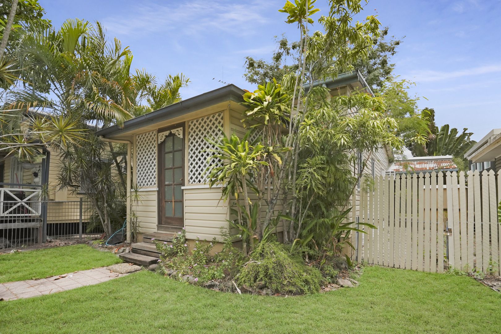 13 Nelson Street, Bungalow QLD 4870, Image 2