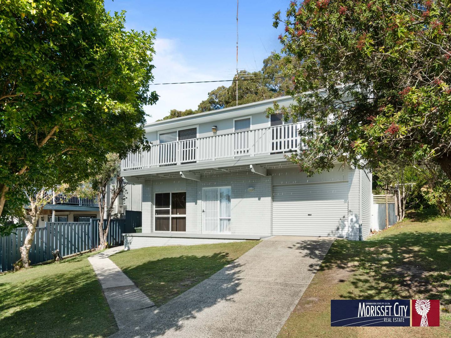 12 Maitland Avenue, Sunshine NSW 2264, Image 2