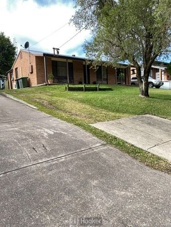 3 bedrooms House in 6 John Street BLACKALLS PARK NSW, 2283