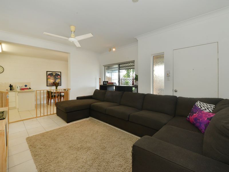 1/16 Smart Street, MOOROOBOOL QLD 4870, Image 0