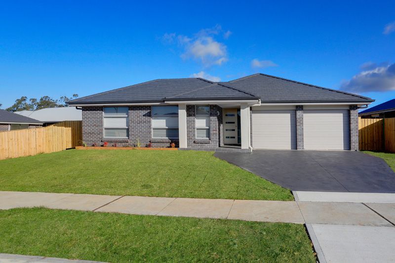 4 bedrooms House in 14 Turner Way MITTAGONG NSW, 2575