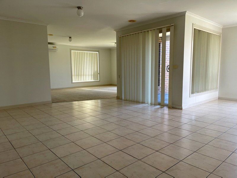 2 Portchester Green, Derrimut VIC 3026 House For Rent 500 Domain