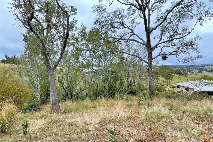 7 Birdsong Court, Gowrie Junction QLD 4352