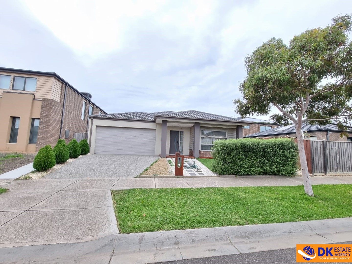 4 bedrooms House in 15 Anglers Avenue POINT COOK VIC, 3030