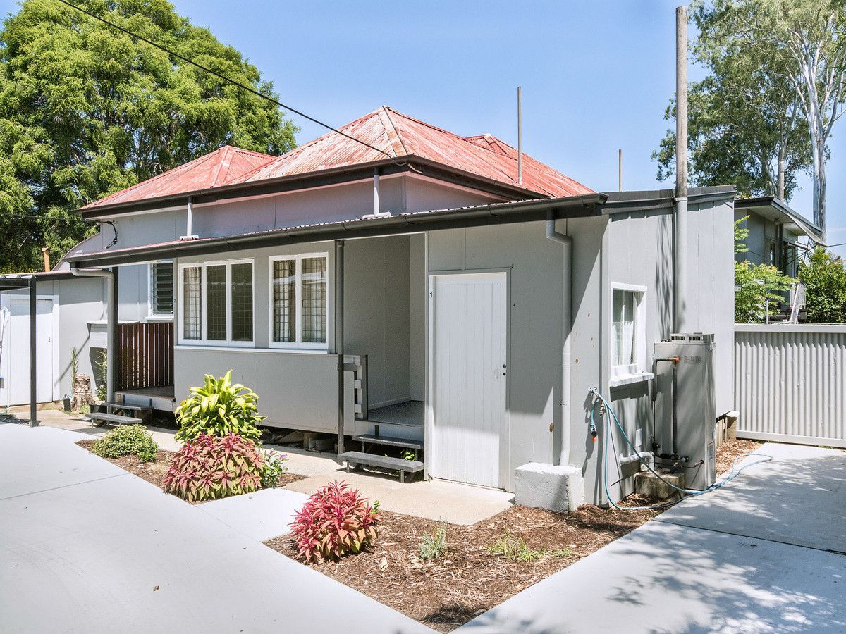 2 bedrooms Apartment / Unit / Flat in 1/24 Hall Street SHERWOOD QLD, 4075