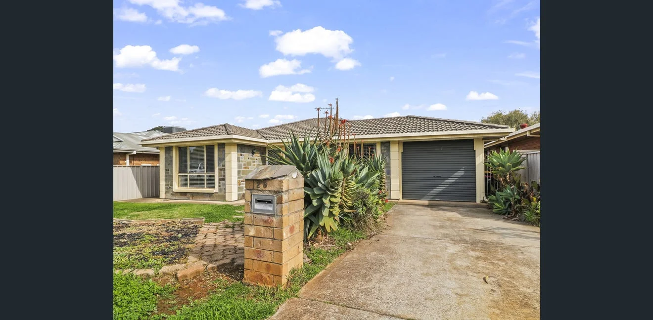 28 Candlebark Court, Craigmore SA 5114