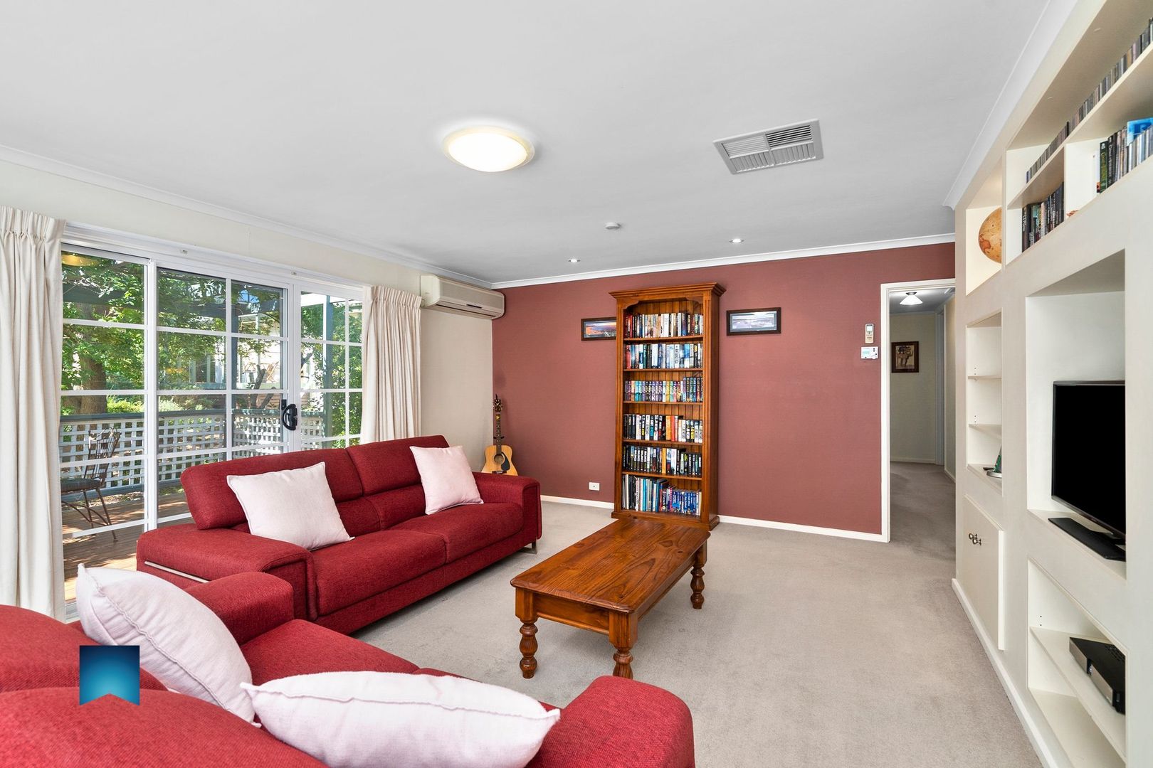 6 Bryant Place, Weston ACT 2611, Image 2