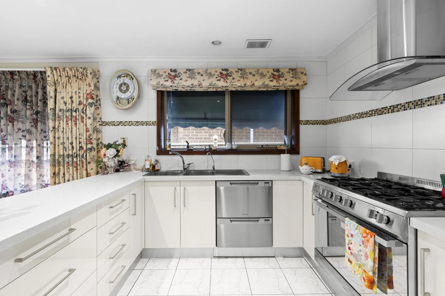 Additional image 3 of 16 Penn Court, Fawkner VIC 3060