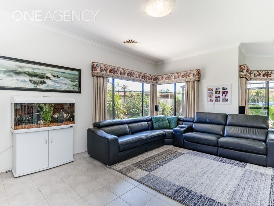 47 Welbeck Road, Canning Vale WA 6155, Image 2
