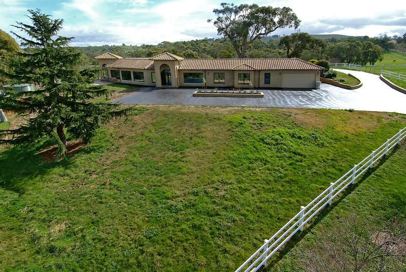 2 Hidden Valley Boulevard, Wallan Property History & Address Research