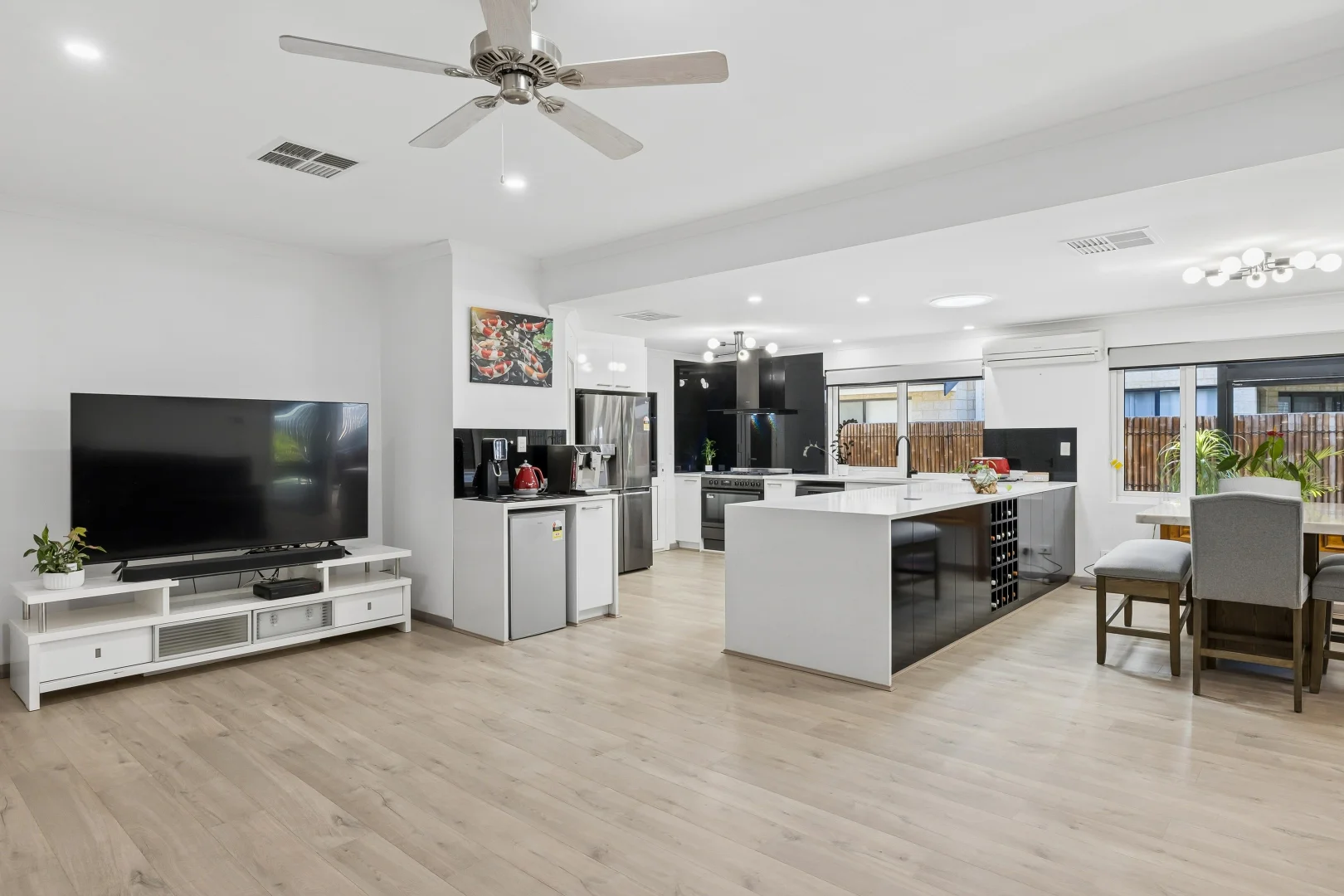 Additional image 14 of 10 Pirianda Way, Aveley WA 6069