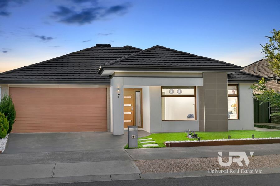 4 bedrooms House in 7 Tamarin CRAIGIEBURN VIC, 3064