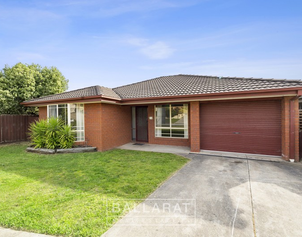 14 Oakbank Drive, Mount Helen VIC 3350