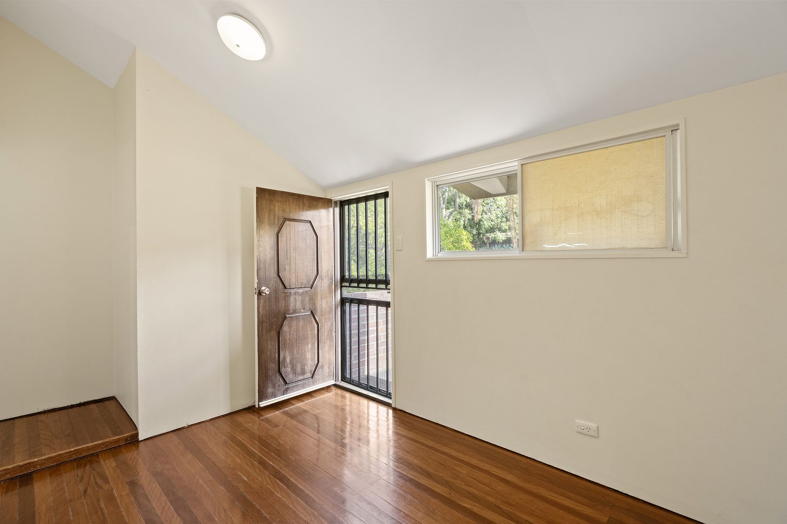 21 Lawson Street, Morningside QLD 4170, Image 2