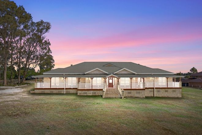 Picture of 2 Watsons Place, ABERGLASSLYN NSW 2320