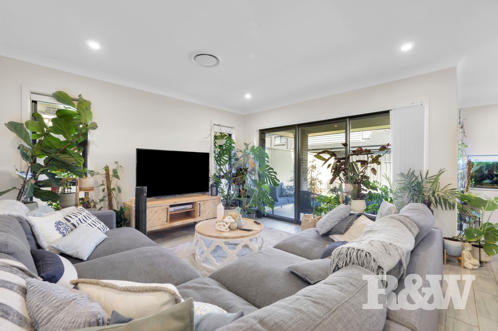 25a Evans Street, Oran Park NSW 2570, Image 2