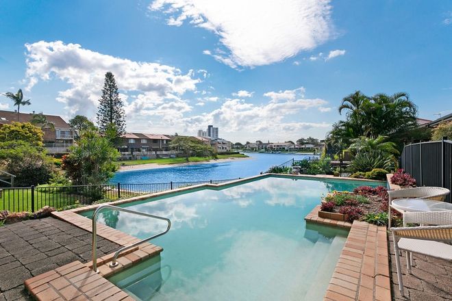 Picture of 1/107 Sunshine Boulevard, MERMAID WATERS QLD 4218
