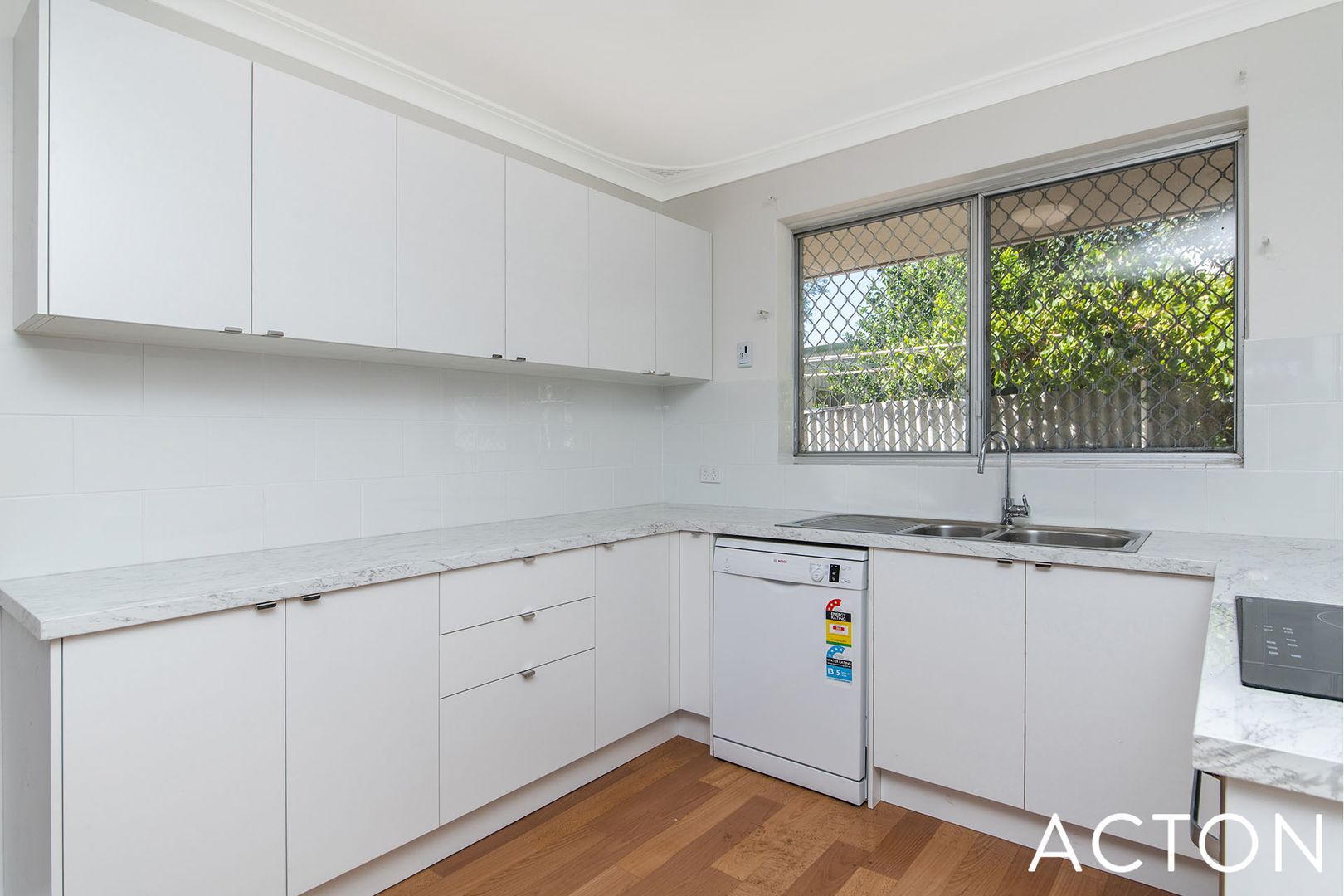 51 GREEN STREET, Mount Hawthorn WA 6016, Image 2