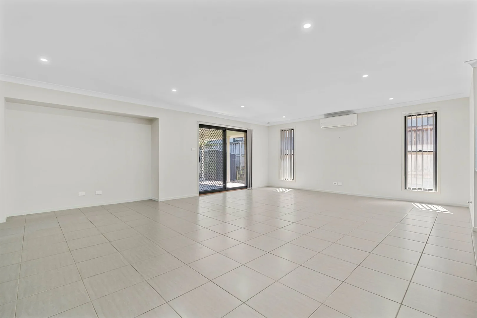 Additional image 3 of 41 Lillydale Avenue, Gledswood Hills NSW 2557