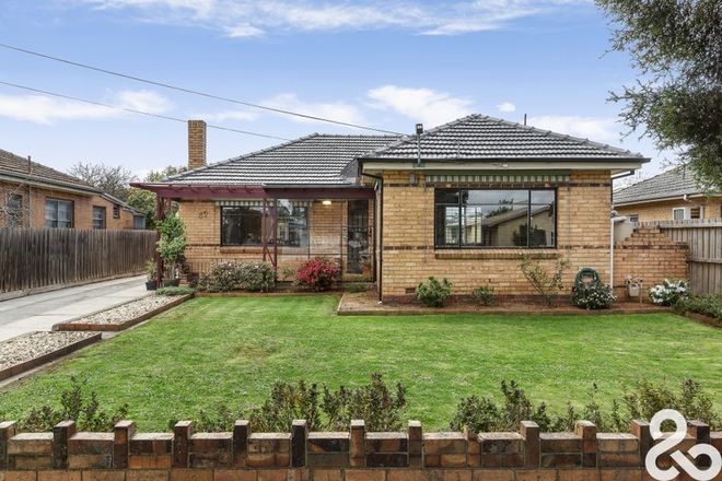 Picture of 82 McMahon Road, RESERVOIR VIC 3073