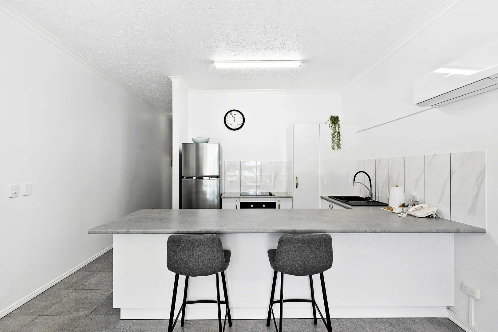 Additional image 8 of 2/465 Esplanade, Torquay QLD 4655