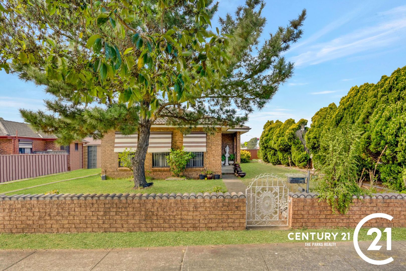 19 Apache Road, Bossley Park NSW 2176, Image 1