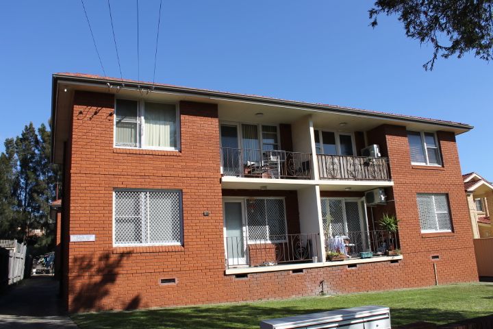 2 bedrooms Apartment / Unit / Flat in 3/15 Anderson Street BELMORE NSW, 2192