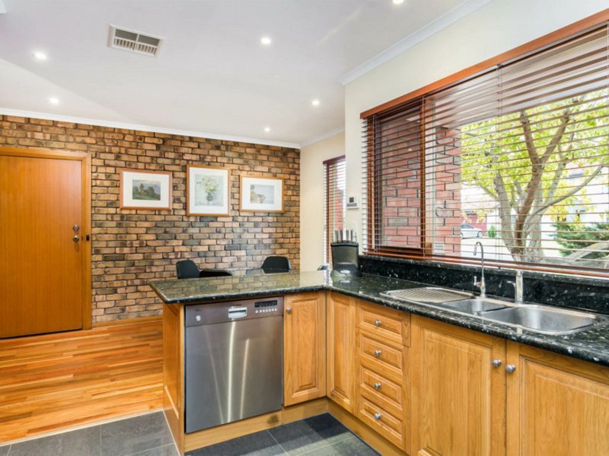 91 Sir John Marks Drive, West Lakes SA 5021, Image 2