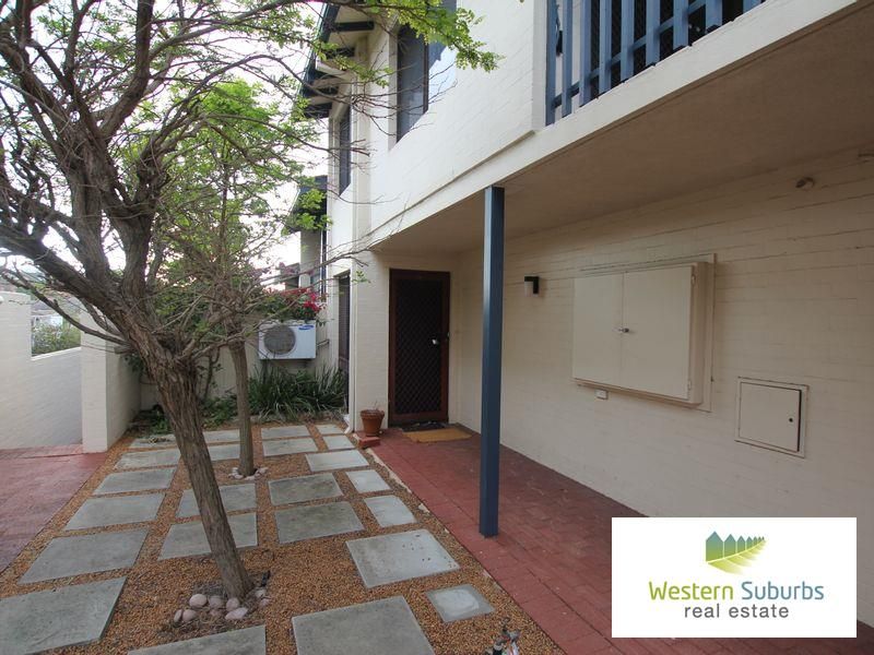 3 bedrooms Townhouse in 1/78 Broadway CRAWLEY WA, 6009