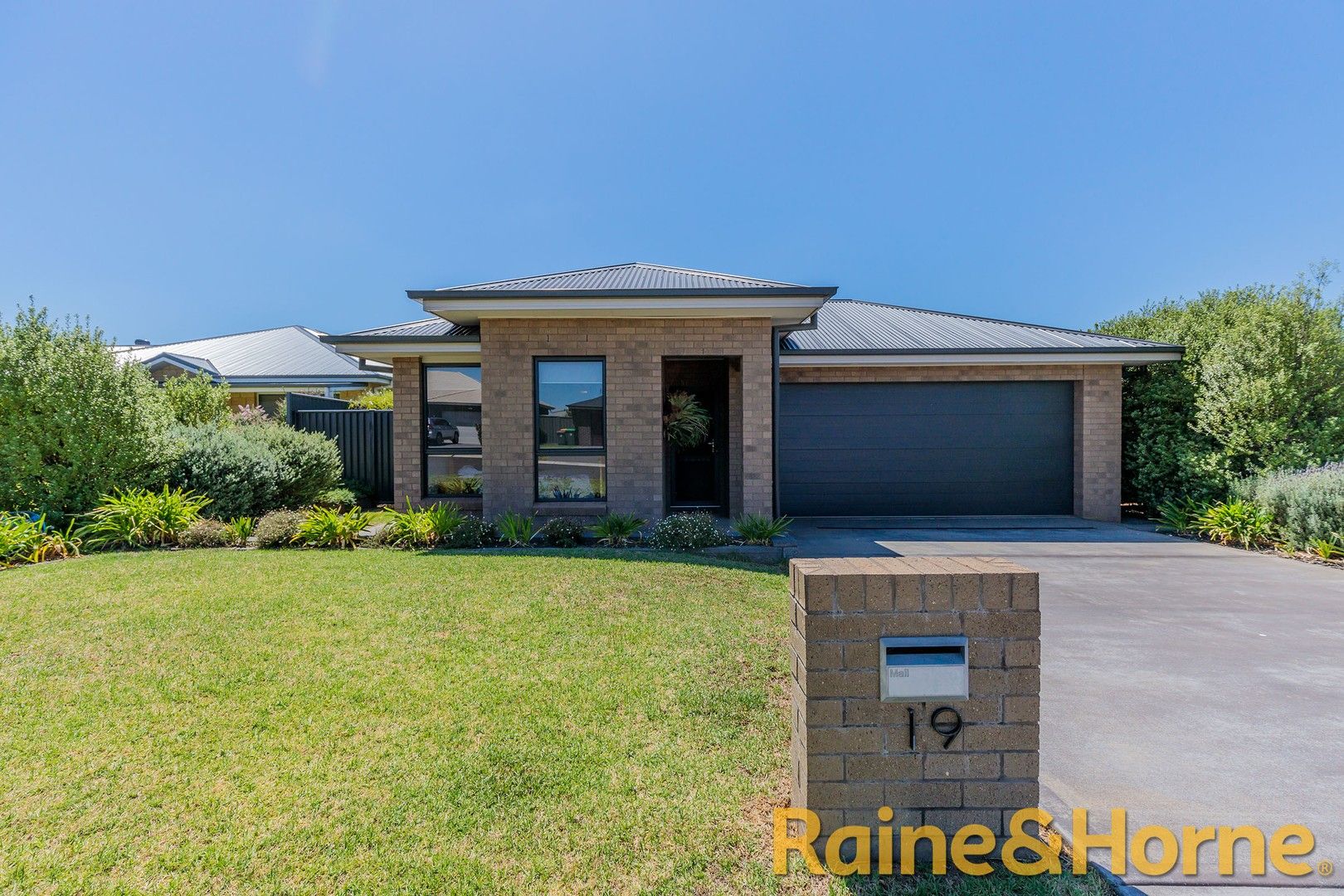 19 Mangrove Crescent, Dubbo NSW 2830, Image 0