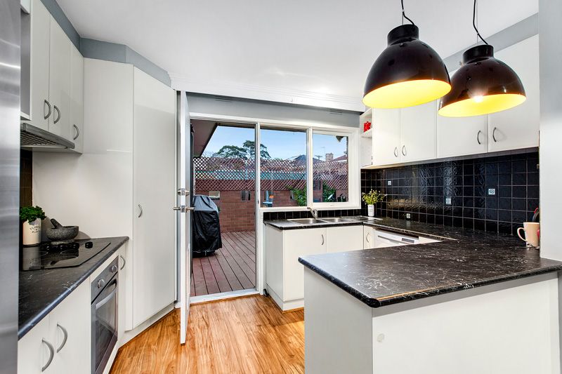 2/1 Barbara Street, Moorabbin VIC 3189, Image 2