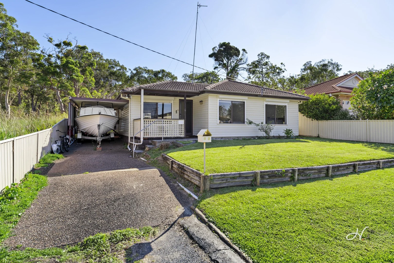 73 Yeramba Road, Summerland Point NSW 2259