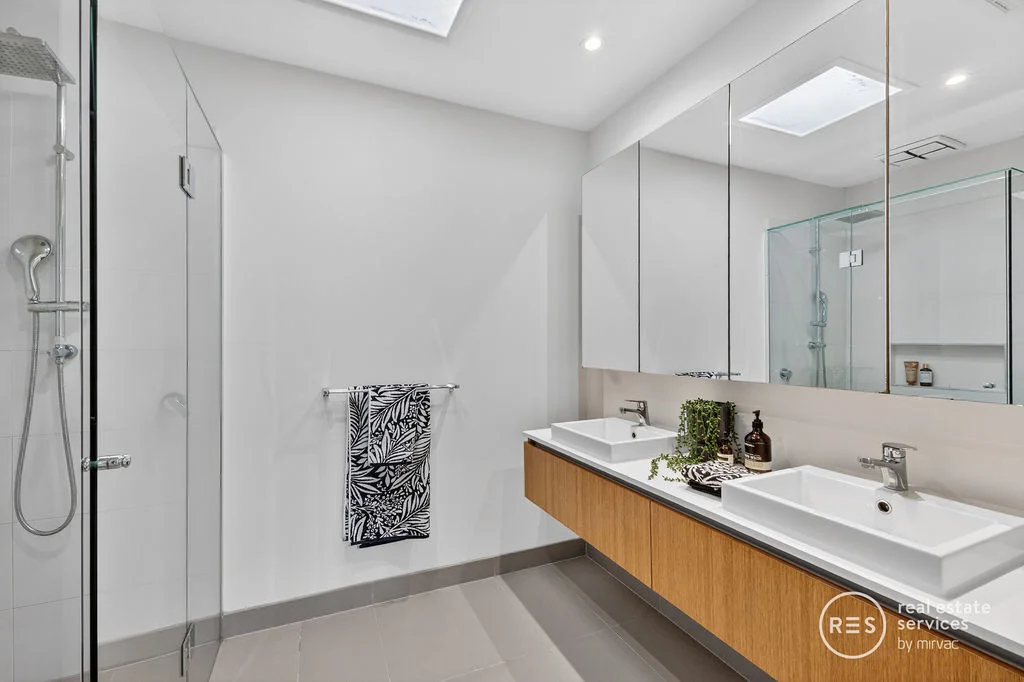 Additional image 12 of 5 Makybe Walk, Doncaster VIC 3108