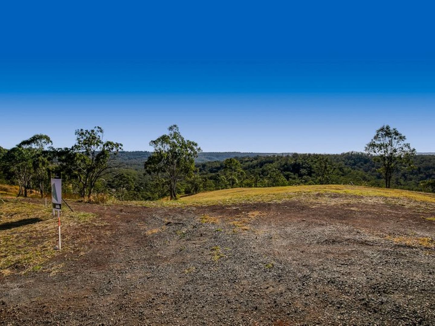 29 Keira Court, Blue Mountain Heights QLD 4350, Image 2